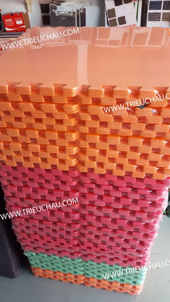 Thảm xốp 60 × 60 cm một màu vân caro - 2